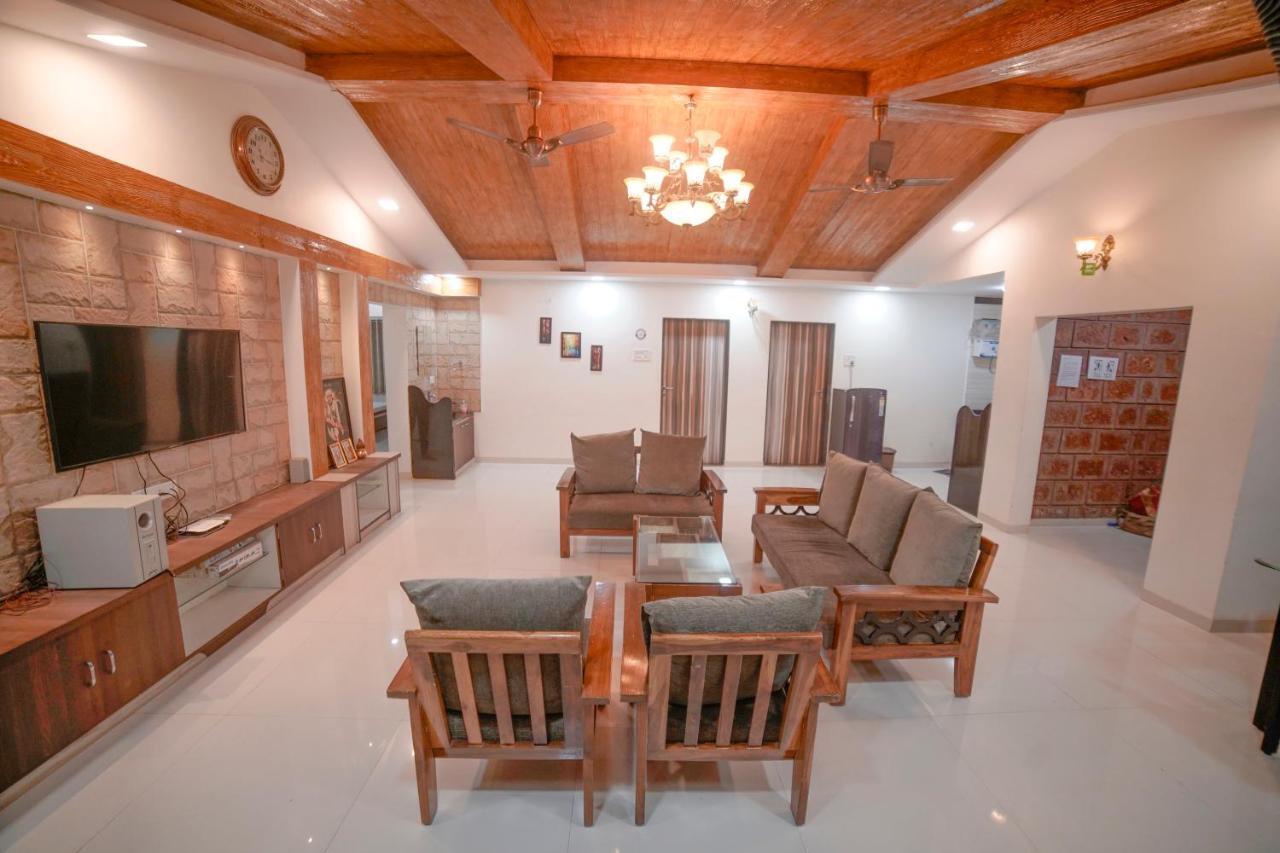 Highgarden Villa ماهاباليشوار المظهر الخارجي الصورة